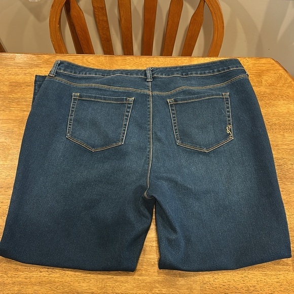 Style and Co Boot Leg women’s jeans 20WP (2 of 2 listings) - Picture 3 of 3